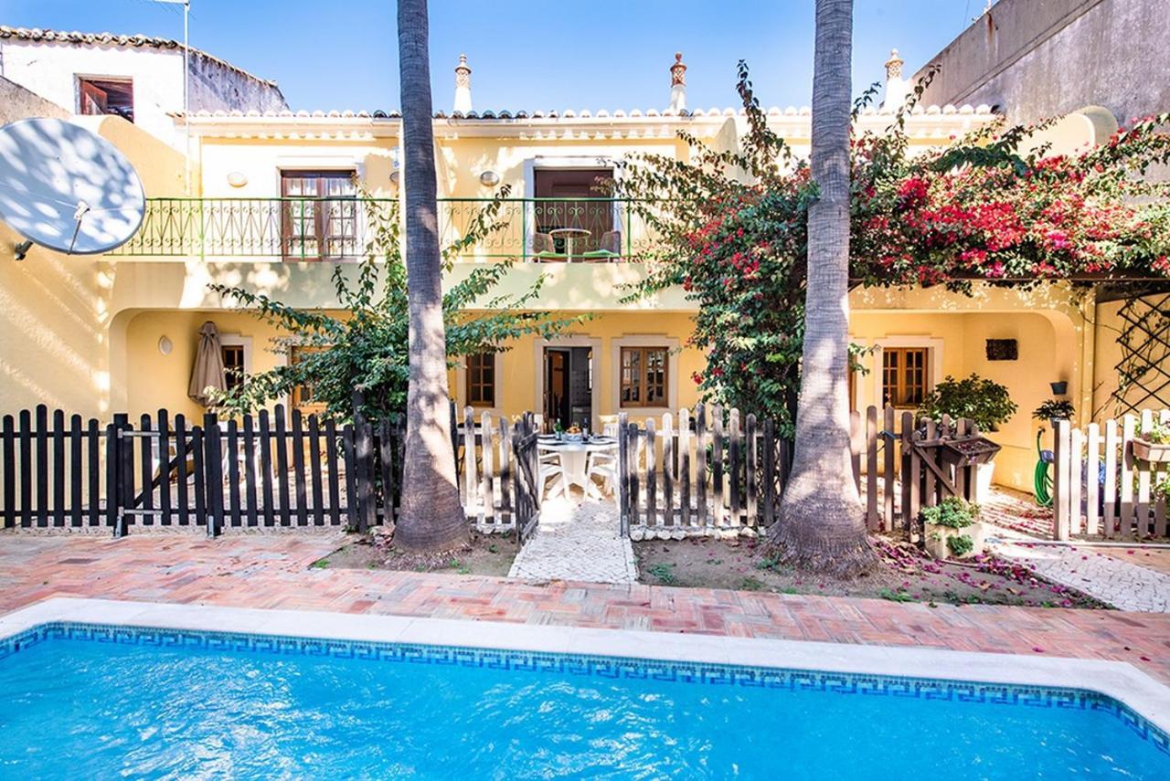 Casa Tavira